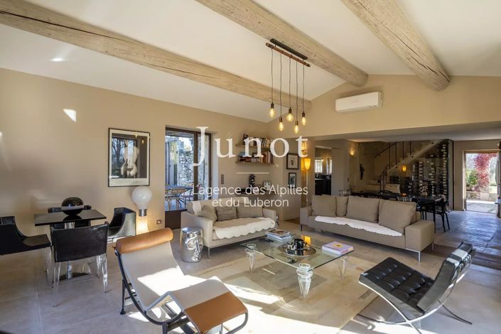 Image No.7-5 Bed House for sale