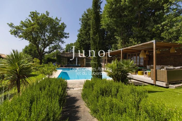 Image No.18-4 Bed House for sale
