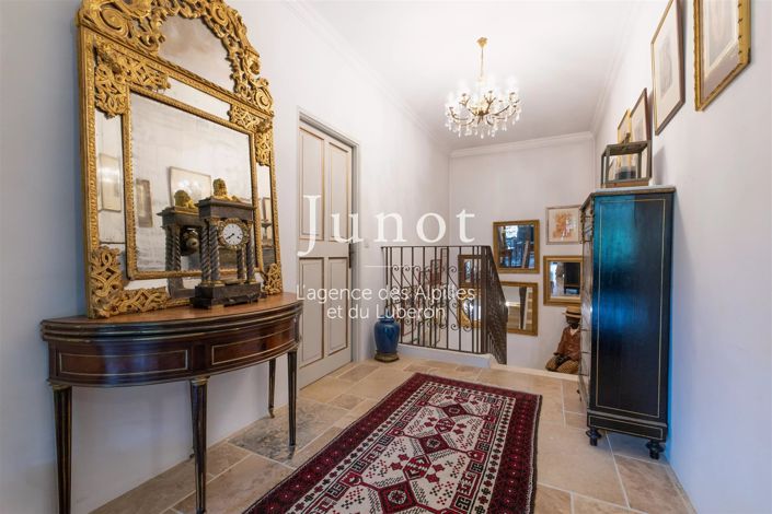 Image No.16-4 Bed House for sale