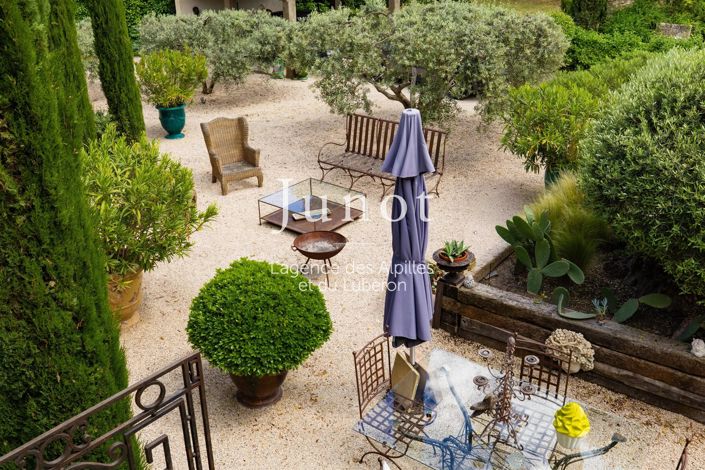 Image No.5-4 Bed House for sale