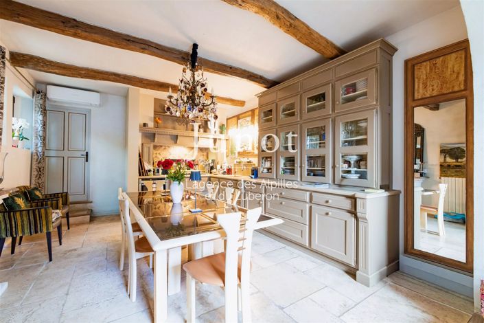 Image No.6-4 Bed House for sale