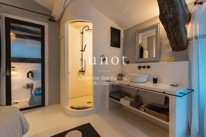 Image No.16-5 Bed House for sale