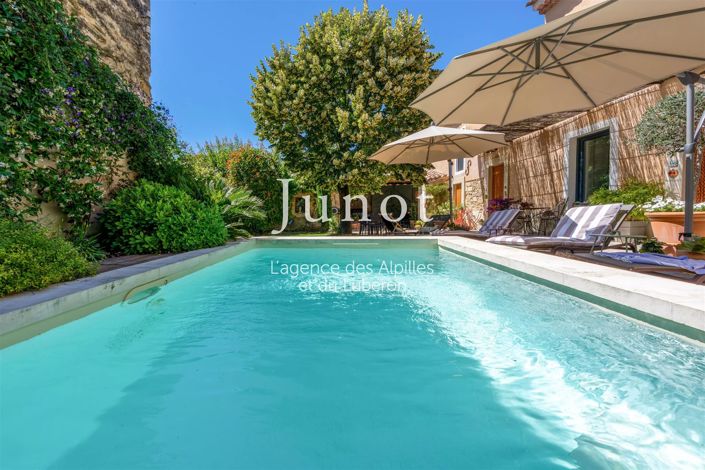 Image No.6-5 Bed House for sale
