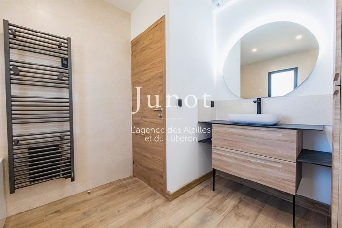 Image No.9-3 Bed House for sale