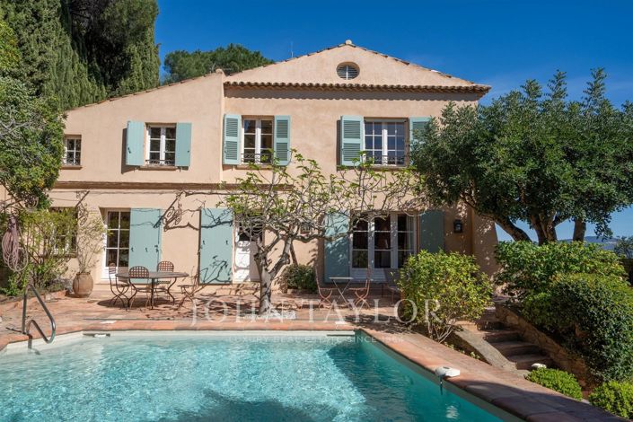 Image No.2-Maison de 4 chambres à vendre à Grimaud