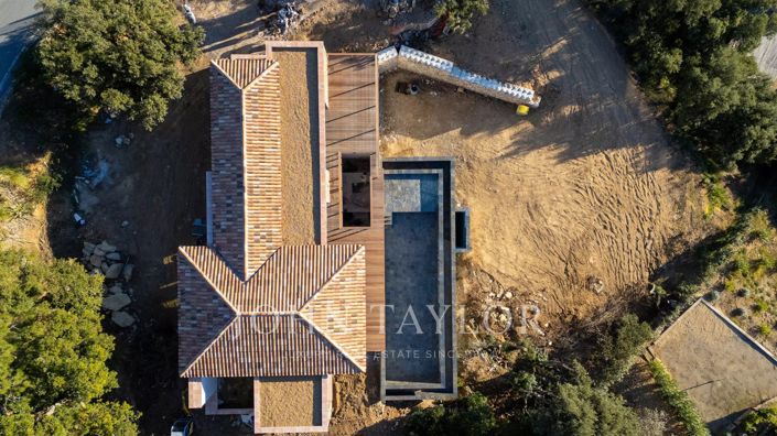 Image No.4-5 Bed House for sale