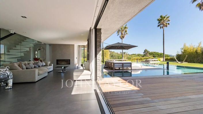 Image No.4-6 Bed House for sale