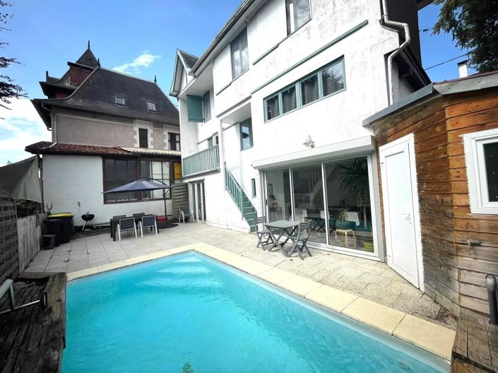 Image No.13-3 Bed House for sale