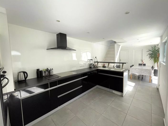 Image No.4-3 Bed House for sale