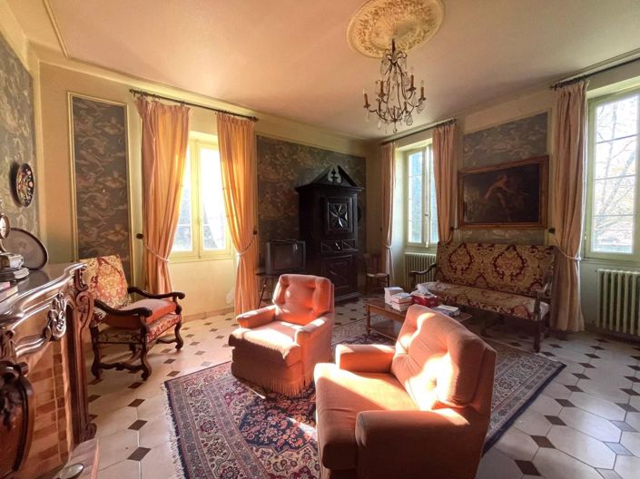 Image No.11-5 Bed House for sale