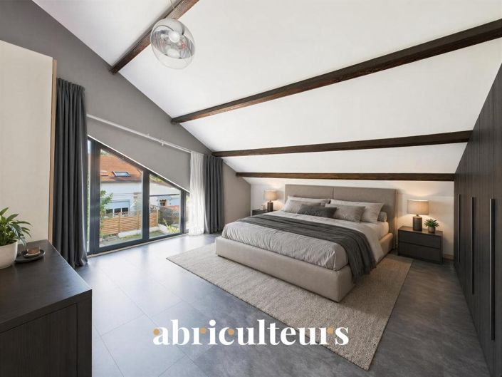 Image No.6-4 Bed House for sale