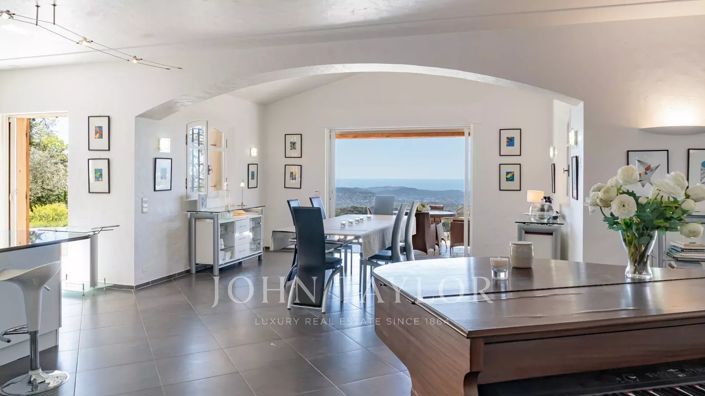Image No.13-5 Bed House for sale