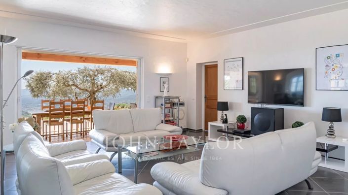 Image No.15-5 Bed House for sale