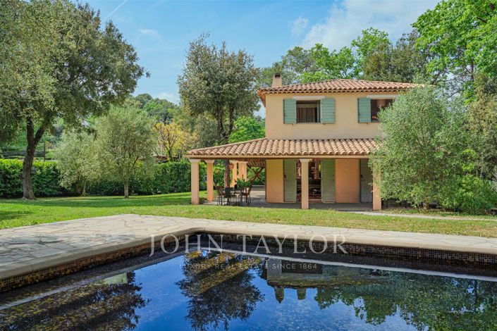 Image No.2-5 Bed House for sale