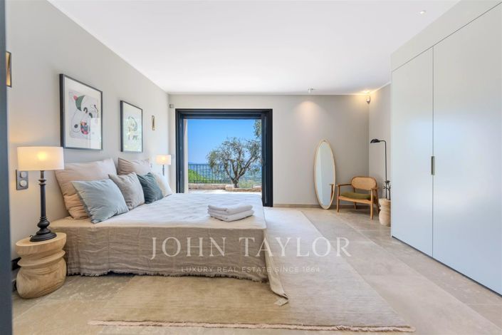 Image No.19-4 Bed House for sale