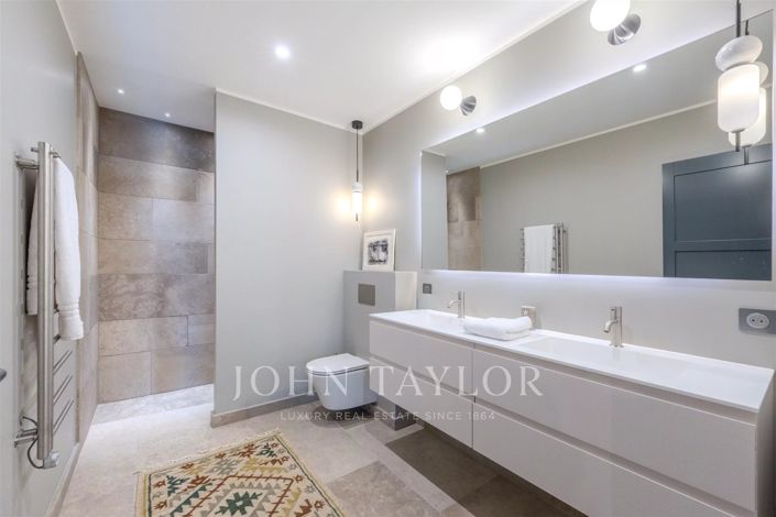 Image No.25-4 Bed House for sale