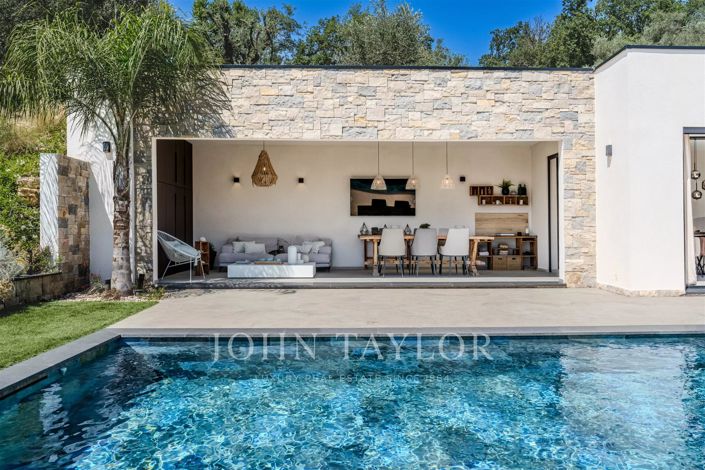 Image No.26-4 Bed House for sale
