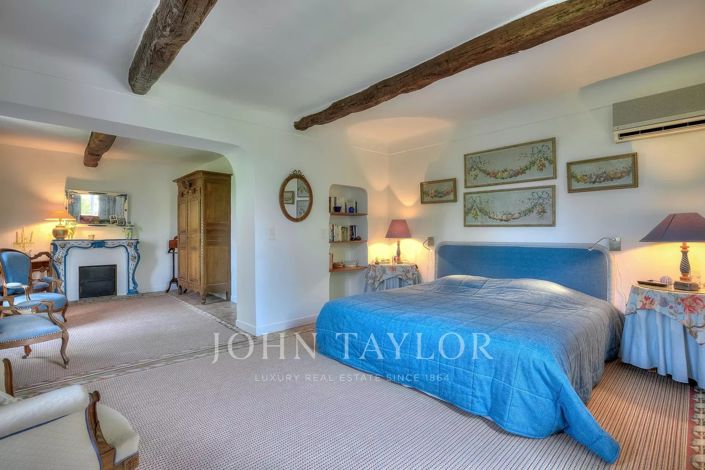 Image No.16-10 Bed House for sale