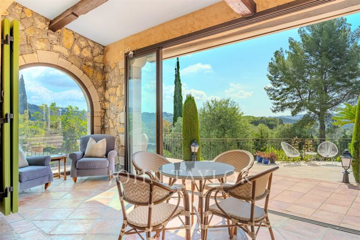 Image No.18-5 Bed House for sale
