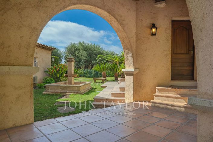 Image No.31-5 Bed House for sale