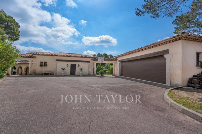 Image No.33-5 Bed House for sale