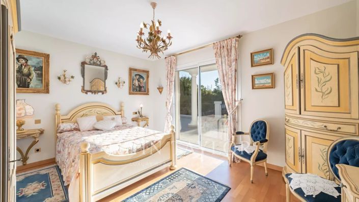 Image No.23-4 Bed House for sale