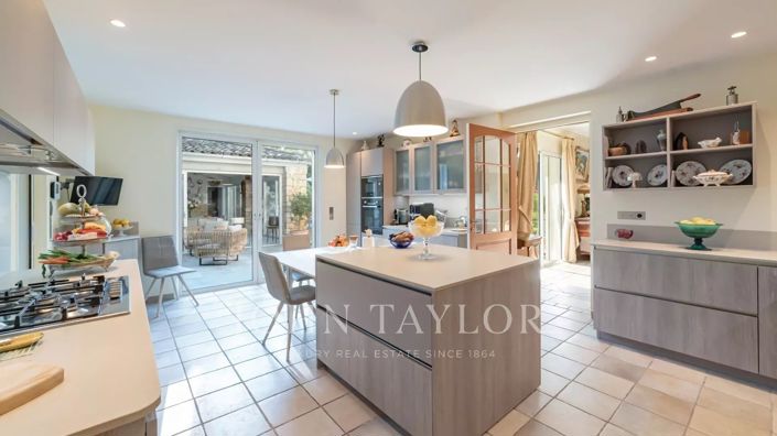 Image No.5-4 Bed House for sale