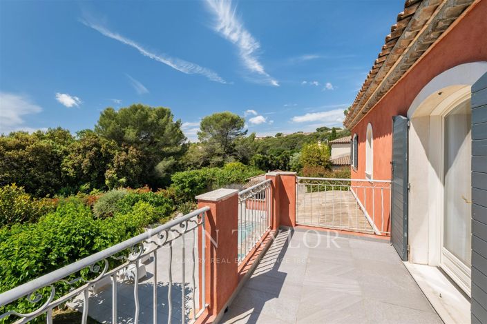Image No.16-4 Bed House for sale