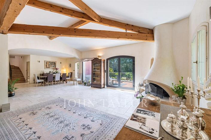 Image No.6-4 Bed House for sale