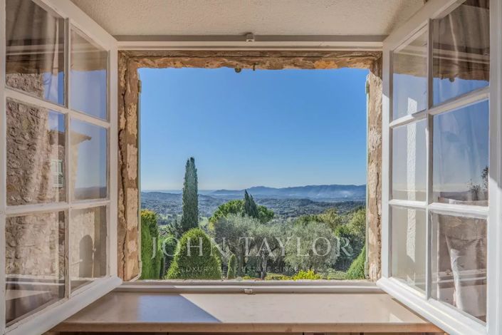 Image No.27-6 Bed House for sale