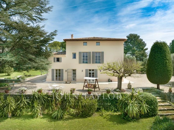 Image No.22-8 Bed House for sale