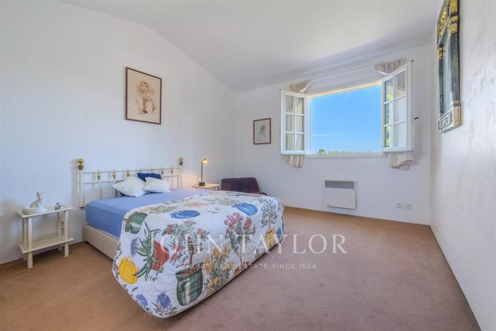 Image No.14-5 Bed House for sale