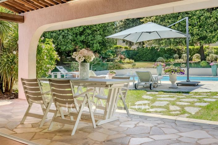 Image No.3-5 Bed House for sale