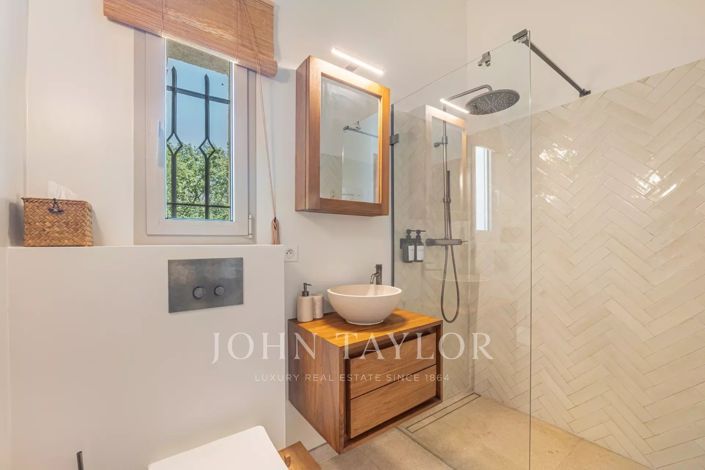 Image No.14-5 Bed House for sale