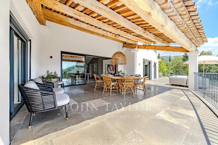 Image No.16-5 Bed House for sale