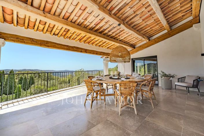Image No.18-5 Bed House for sale