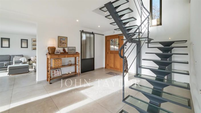 Image No.12-4 Bed House for sale