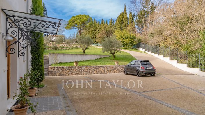 Image No.26-4 Bed House for sale