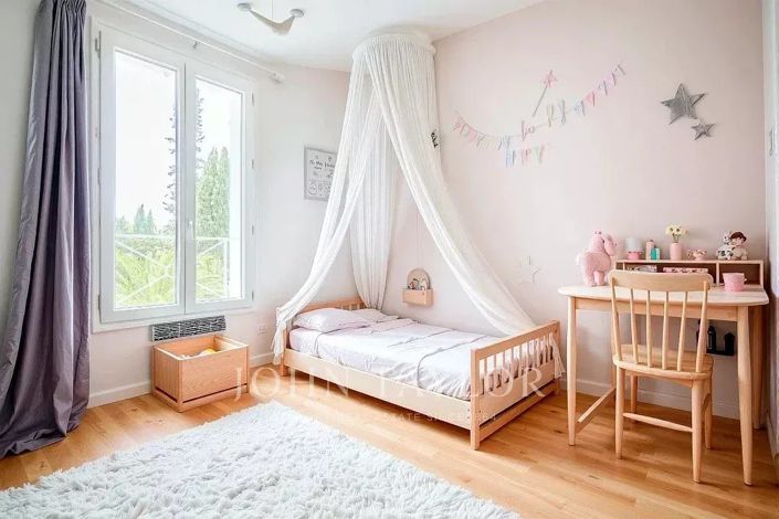 Image No.10-4 Bed House for sale