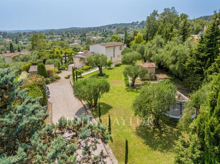 Image No.27-5 Bed House for sale