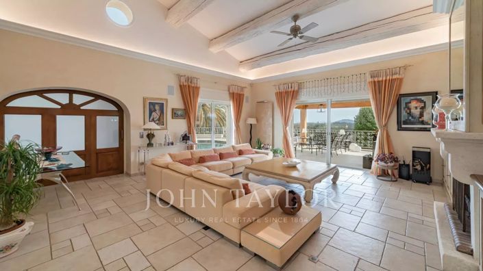 Image No.13-9 Bed House for sale