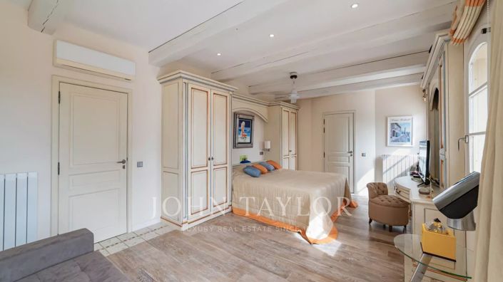 Image No.16-9 Bed House for sale