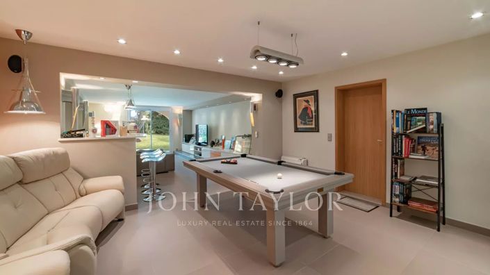Image No.20-9 Bed House for sale
