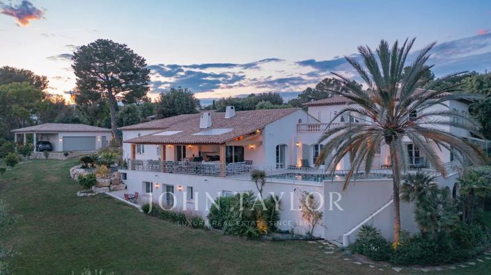 Image No.24-9 Bed House for sale