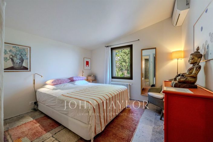 Image No.14-4 Bed House for sale