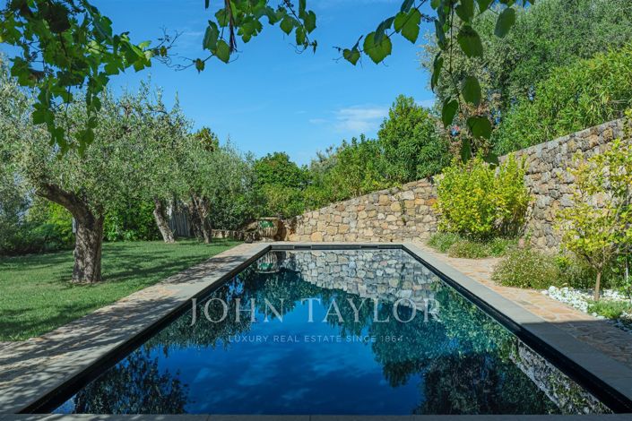 Image No.17-4 Bed House for sale