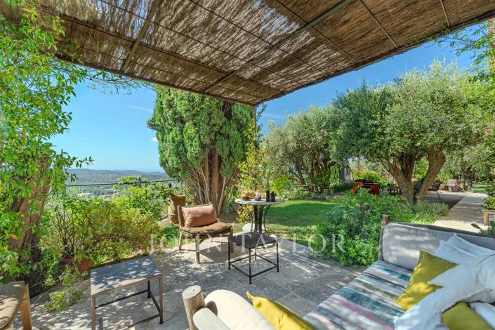 Image No.18-4 Bed House for sale
