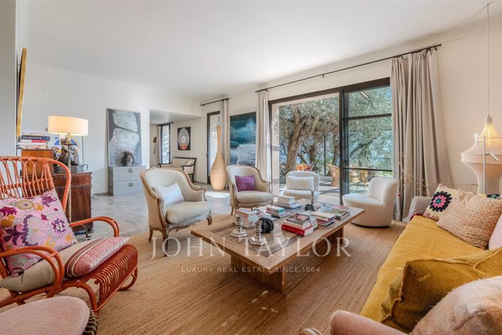 Image No.6-4 Bed House for sale