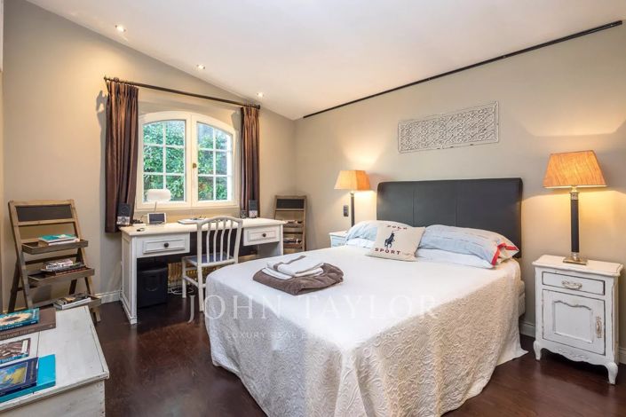 Image No.10-4 Bed House for sale