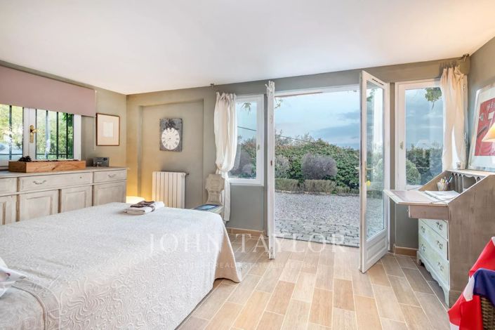 Image No.14-4 Bed House for sale